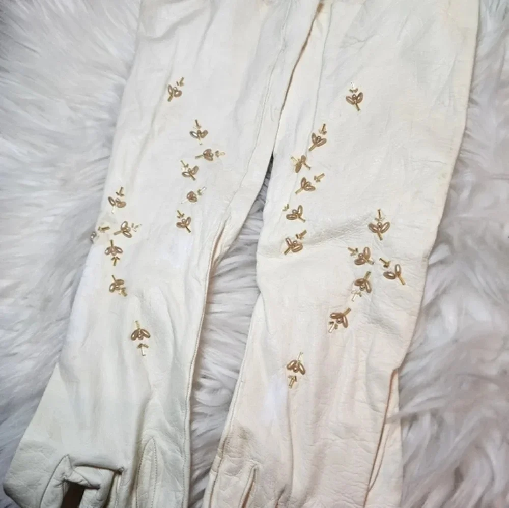 Vintage Debutante White beaded‎ Gloves 7.5